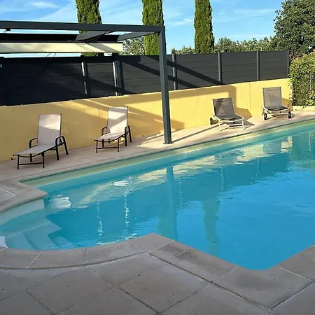 Provencale Entre Cevennes Et Provence Avec Grande Piscine Et Un Terrain De Petanque Martignargues