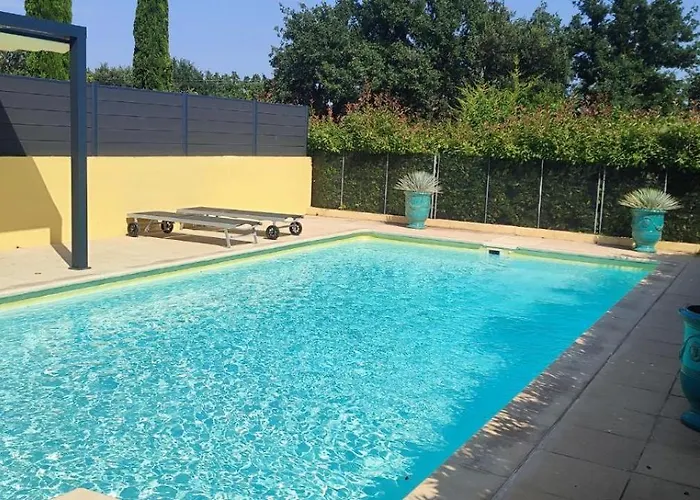 Provencale Entre Cevennes Et Provence Avec Grande Piscine Et Un Terrain De Petanque Villa *