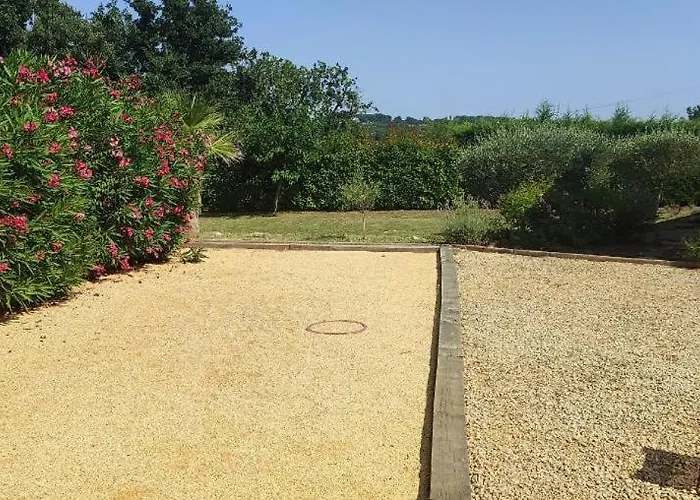 Villa Provencale Entre Cevennes Et Provence Avec Grande Piscine Et Un Terrain De Petanque Martignargues